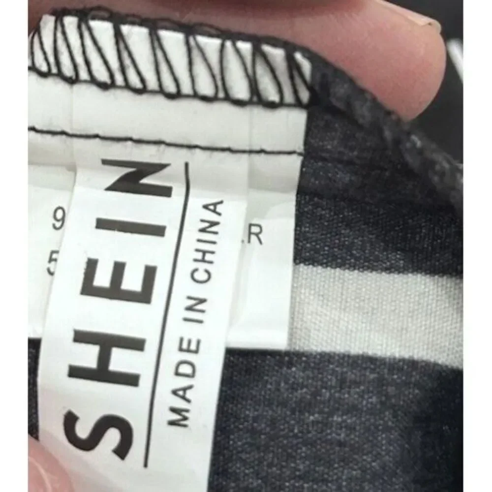 Shein black & white striped‎ crop-top outfit Size Medium